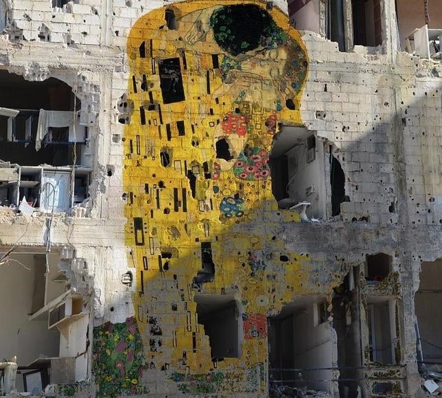 Tammam Azzman crea el museo del dolor en las ruinas de la guerra en Siria