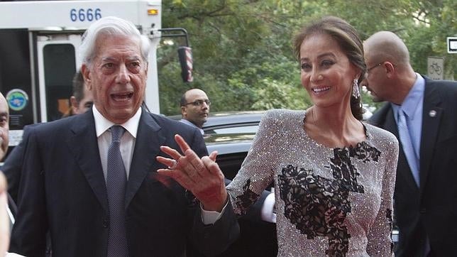 Preysler y Vargas Llosa muestran su amor al mundo