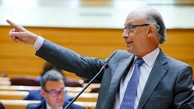 CSIF calcula que Hacienda devolverá 750 euros de media a cada funcionario por la extra en 2016