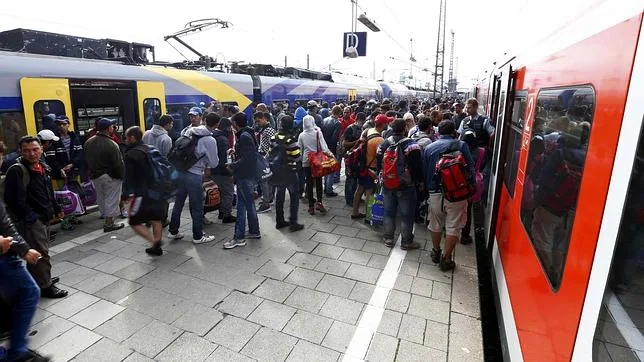 Alemania recupera el control fronterizo con Austria y paraliza el tráfico ferroviario