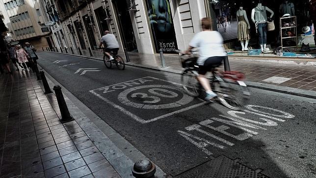 Una radar ya vigila a los vehículos para que no pasen de 30 por hora en Valencia