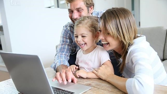 Estas son las campañas que van a enseñar a tu hijo a usar internet