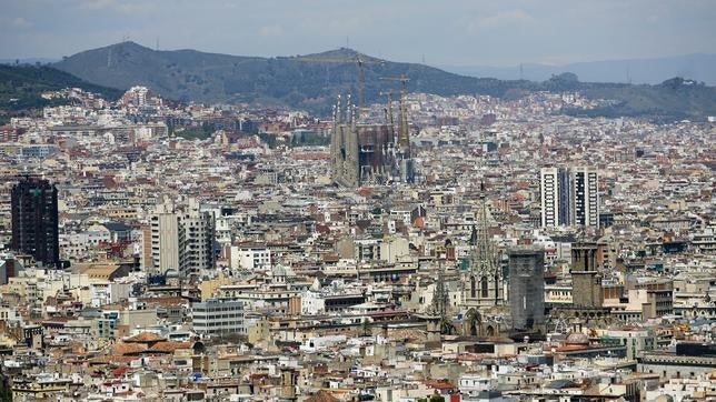 Medidas que penalizan al turismo, grandes superficies y construcción