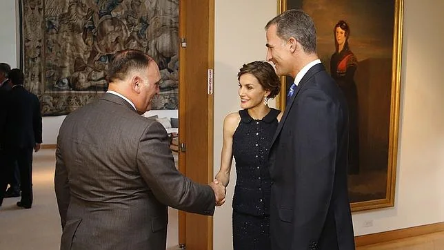Los Reyes en una recepción en la residencia de la embajada de España en EE.UU.