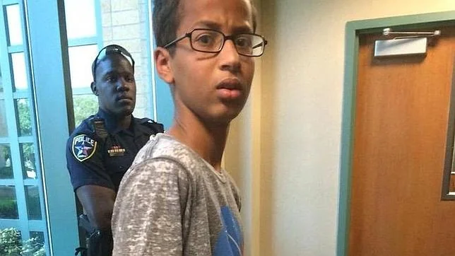 Ahmed Mohamed, el menor detenido en Irving, Texas