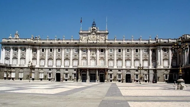 Fachada del Palacio Real de Madrid que da a la plaza de la Armería
