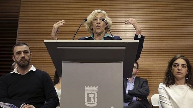 Manuela Carmena se siente «huérfana» en su relación con los medios