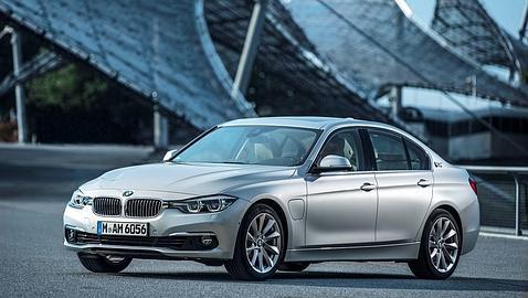 El BMW 330e ofrece hasta seis modulaciones de conducción