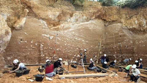 Excavaciones en el yacimiento de la Gran Dolina, en Atapuerca