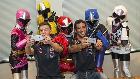 Ricciardo y Kvyat, contra un muro