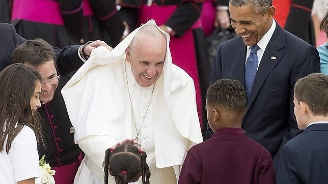 El Papa urge ante Obama a cambiar un «sistema» que excluye a millones de personas