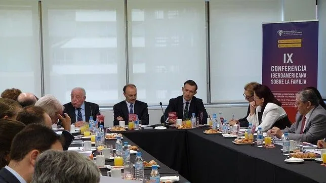 Diplomáticos latinoamericanos en el desayuno antesala de la conferencia