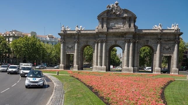 La red de coches eléctricos compartido que le gusta a Carmena lanzará 500 vehículos