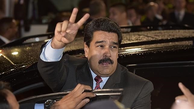 Maduro continúa la bunquerización