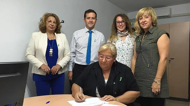 Concejales y colectivos ya han firmado en defensa del convenio