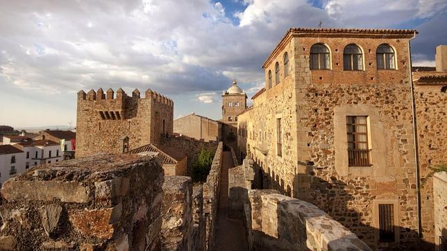 Cáceres, Badajoz, Mérida y Plasencia participan con actividades en esta edición de la «Noche europea de los investigadores»