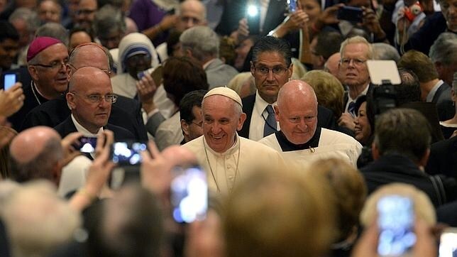 El Papa menciona la «vergüenza» de los abusos a menores en Nueva York
