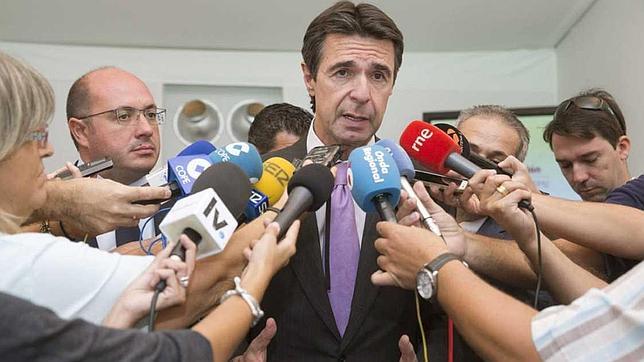 Soria dice que las listas del PP canario para las generales no se sabrán hasta dentro de un mes y medio