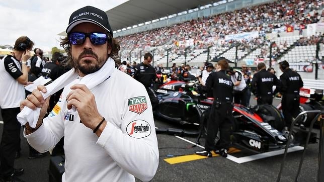 Alonso suaviza las críticas: «Acabaré mi carrera en McLaren»