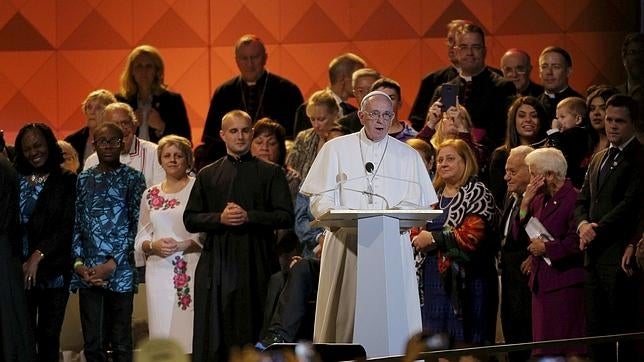 El Papa pide «que se castigue» a los  culpables de abusos sexuales