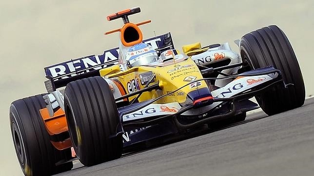 Renault da el primer paso para volver como escudería en 2016