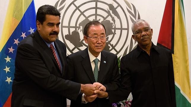 El secretario general de la ONU, Ban Ki-moon, junto con los líderes latinoamericanos