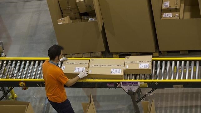 Amazon inicia la venta en España de productos de alimentación y limpieza