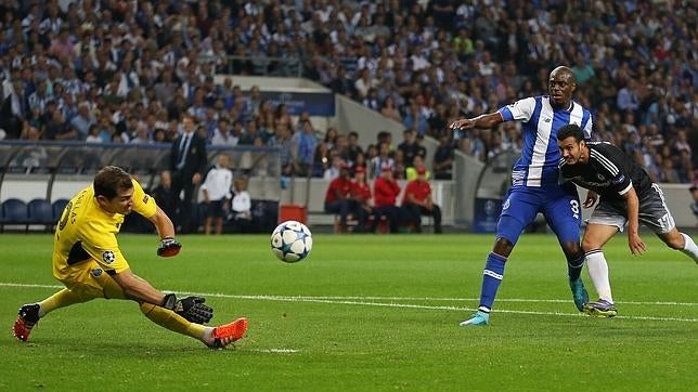 Casillas gana a Mourinho