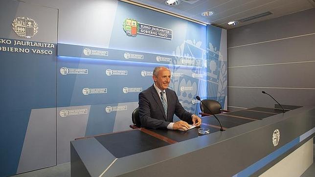 Erkoreka, durante su comparecencia ante los medios de comunicación