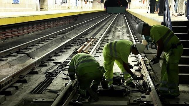 Una avería corta más de seis horas el Metro entre El Carmen y Ciudad Lineal