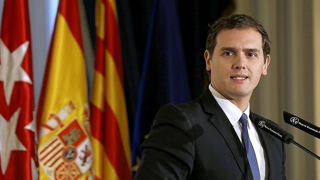 Rivera se reúne con embajadores europeos para trasladar su programa de reformas y hablar de Cataluña