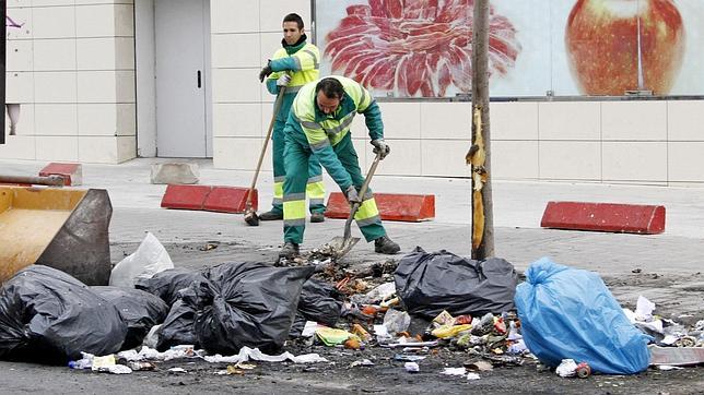 La UTE de limpieza admite que Alicante no está limpia y hará un «plan intensivo»