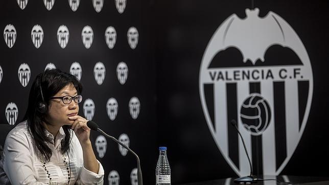 Lim capitalizará con 100 millones el Valencia