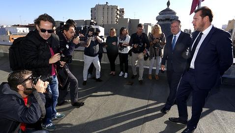 Inédito encuentro entre los alcaldes de Valladolid y León