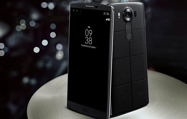 LG lanza V10, un «smartphone» con dos pantallas y doble cámara «selfie»