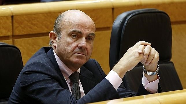 Guindos garantiza que España crecerá un 3,3% este año y cumplirá el objetivo de déficit del 4,2%