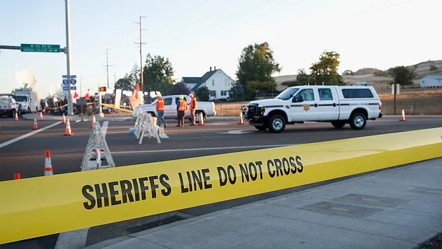 Cordón policial en la escena del crimen en Oregón