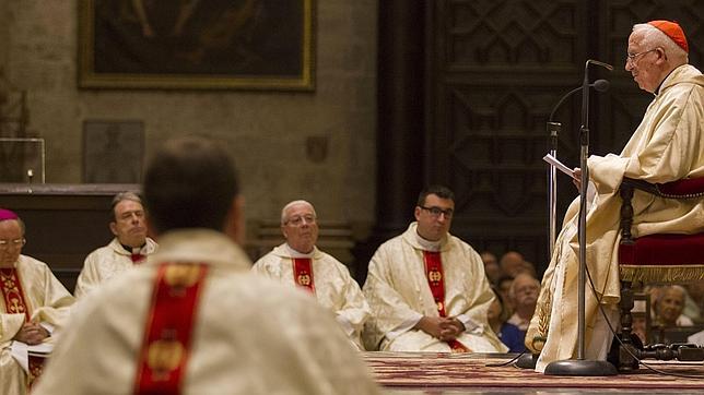 El cardenal Cañizares pide orar por la familia asentada en matrimonio de hombre y mujer