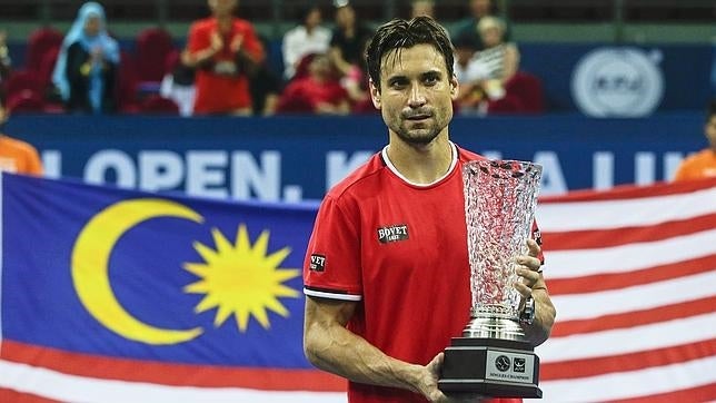 Ferrer derrota a Feliciano para ganar su cuarto título de la temporada