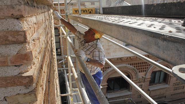 La iglesia de la Magdalena se salva otra vez de la ruina