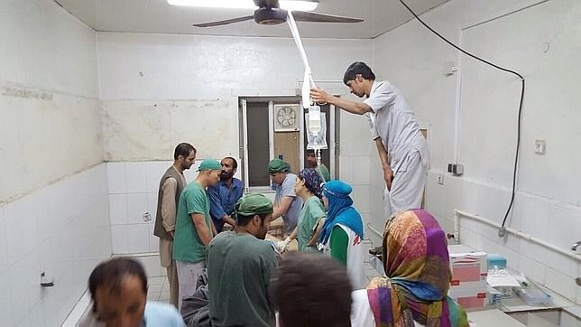 Médicos Sin Fronteras niega que los talibanes usaran el hospital como refugio