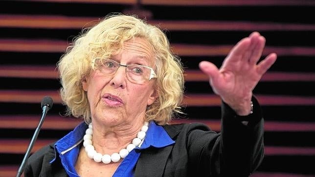 Manuela Carmena rompe con las agencias de calificación de la deuda