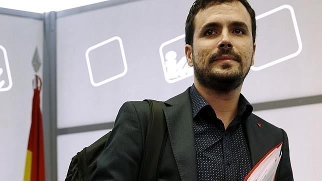 Garzón insiste en pedir una lista unitaria con Podemos pero «no a cualquier precio»