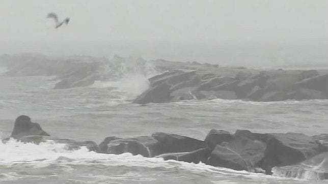 Imagen del estado del mar durante el paso del huracán Joaquín hace cuatro días