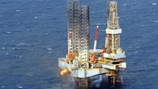 El petróleo Brent sube casi un 5% y alcanza los 51,75 dólares el barril