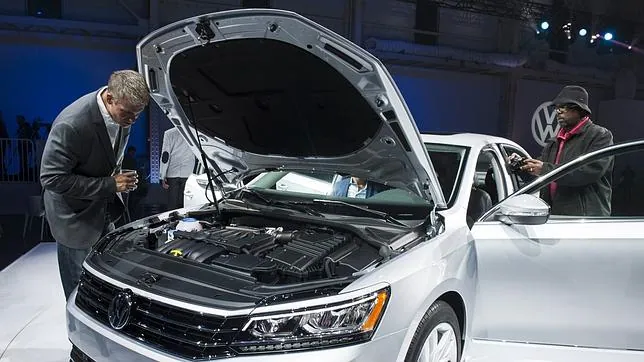 Michael Horn, presidente de Volkswagen, reconoce que supo del falseamiento de motores año y medio antes