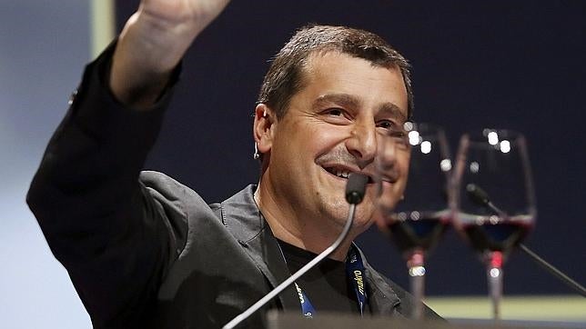 El somelier Josep Roca durante la cata única organizada para 1.200 personas en San Sebastián Gatronómika 2015