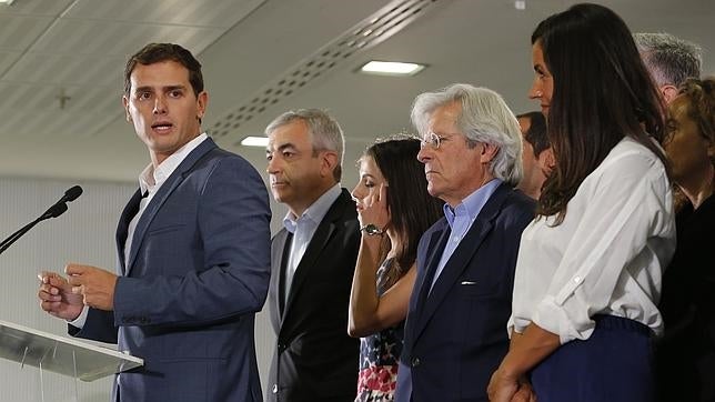 Rivera lanzará la precampaña en Ávila, en un guiño a la figura de Adolfo Suárez