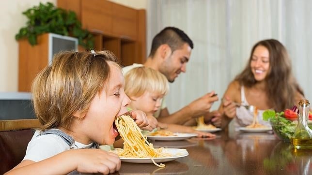 Un mayor número de comidas en casa y en familia, clave para una buen nutrición de los escolares