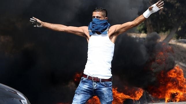 Cientos de palestinos queman la tumba del patriarca José en un nuevo «día de la ira»